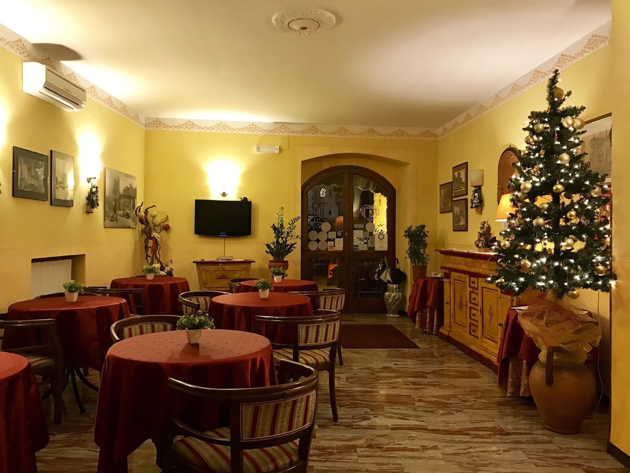 Vista Lobby Hotel Berti