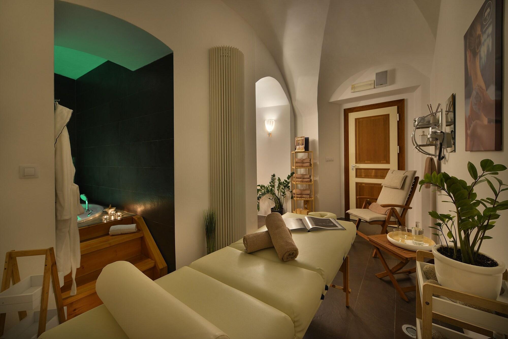 Spa Design Hotel Neruda