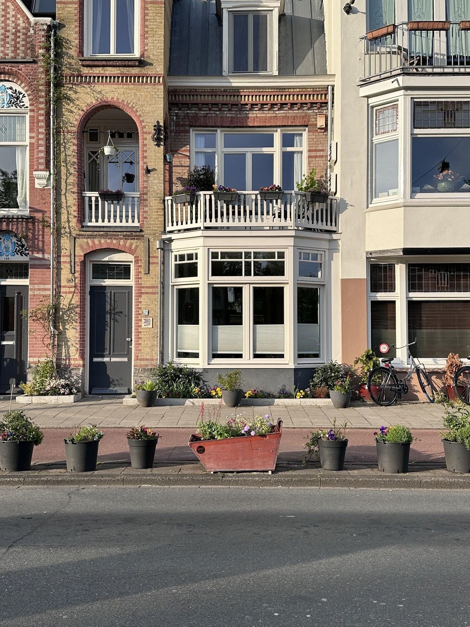 Vista Exterior Heaven in East