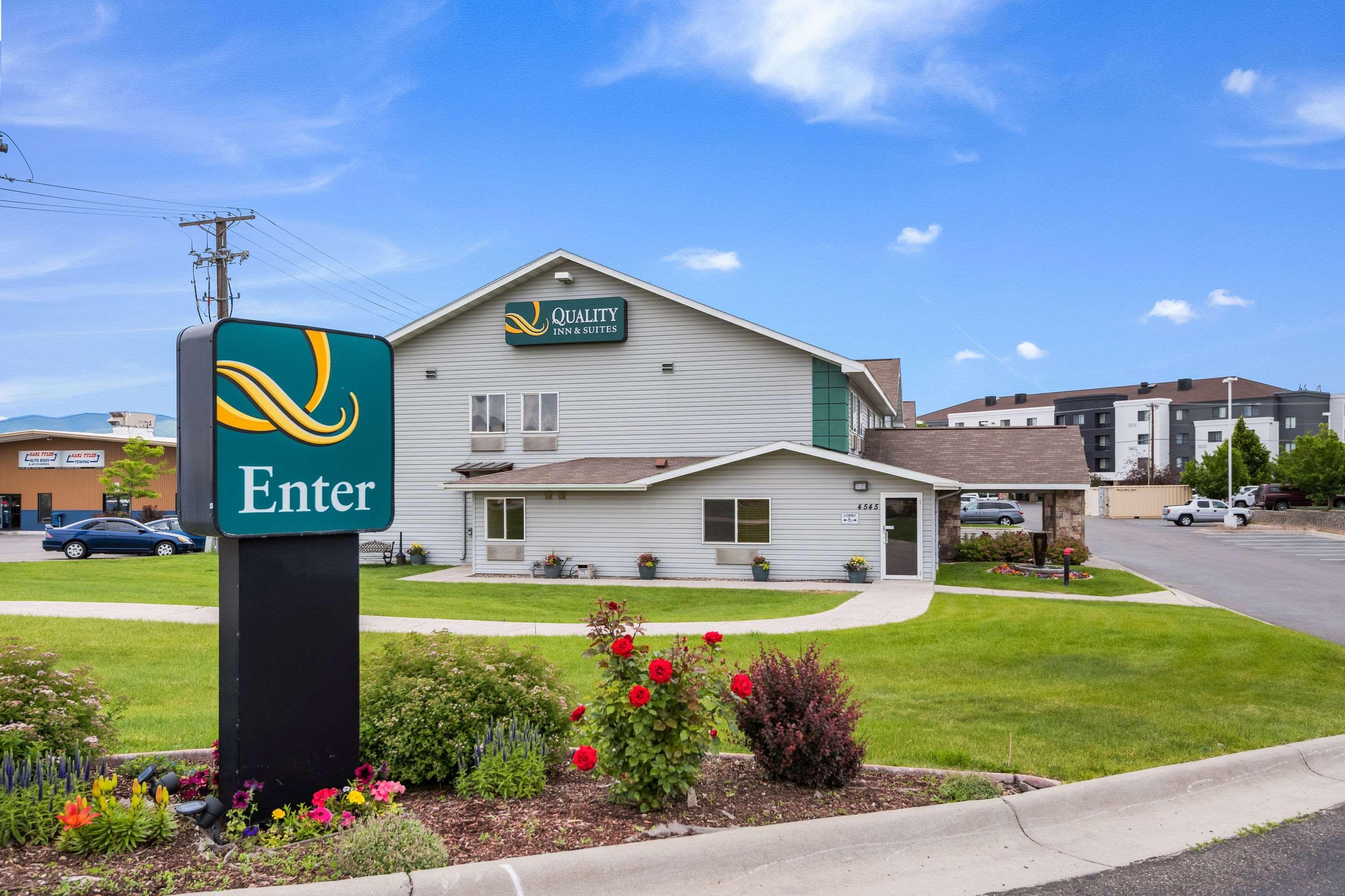 Vista Exterior Quality Inn & Suites