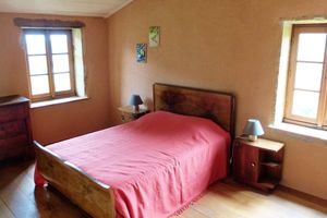 Alquiler Vacacional - Antiga Casa de Pedra, Renovada com bom Gosto, no Coração das Montanhas de Lyon