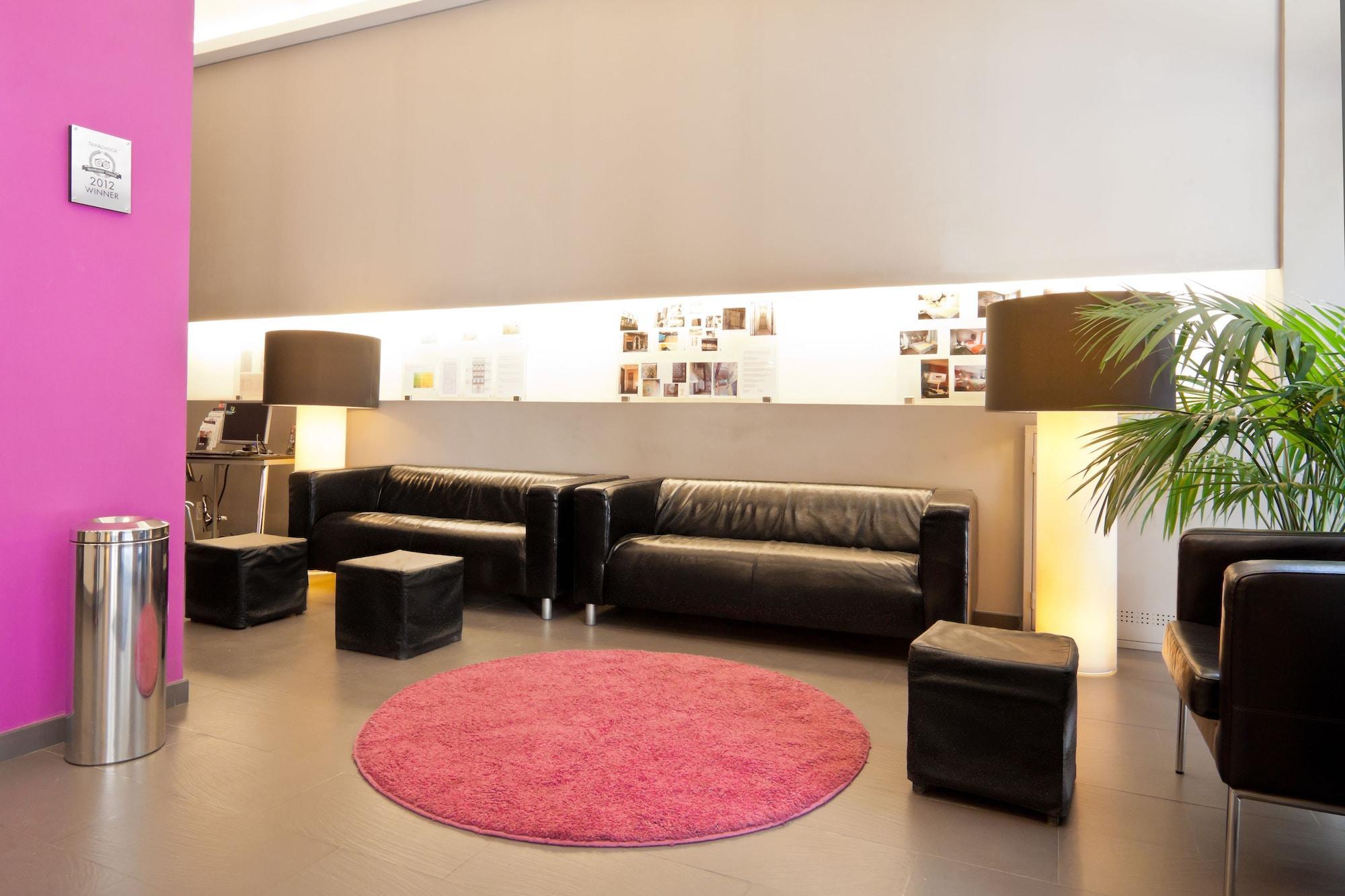 Vista Lobby Hotel Curious