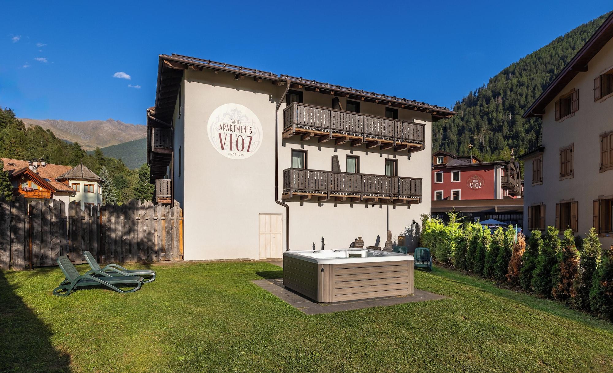 Spa Hotel Vioz - Family Hotel & Apartments
