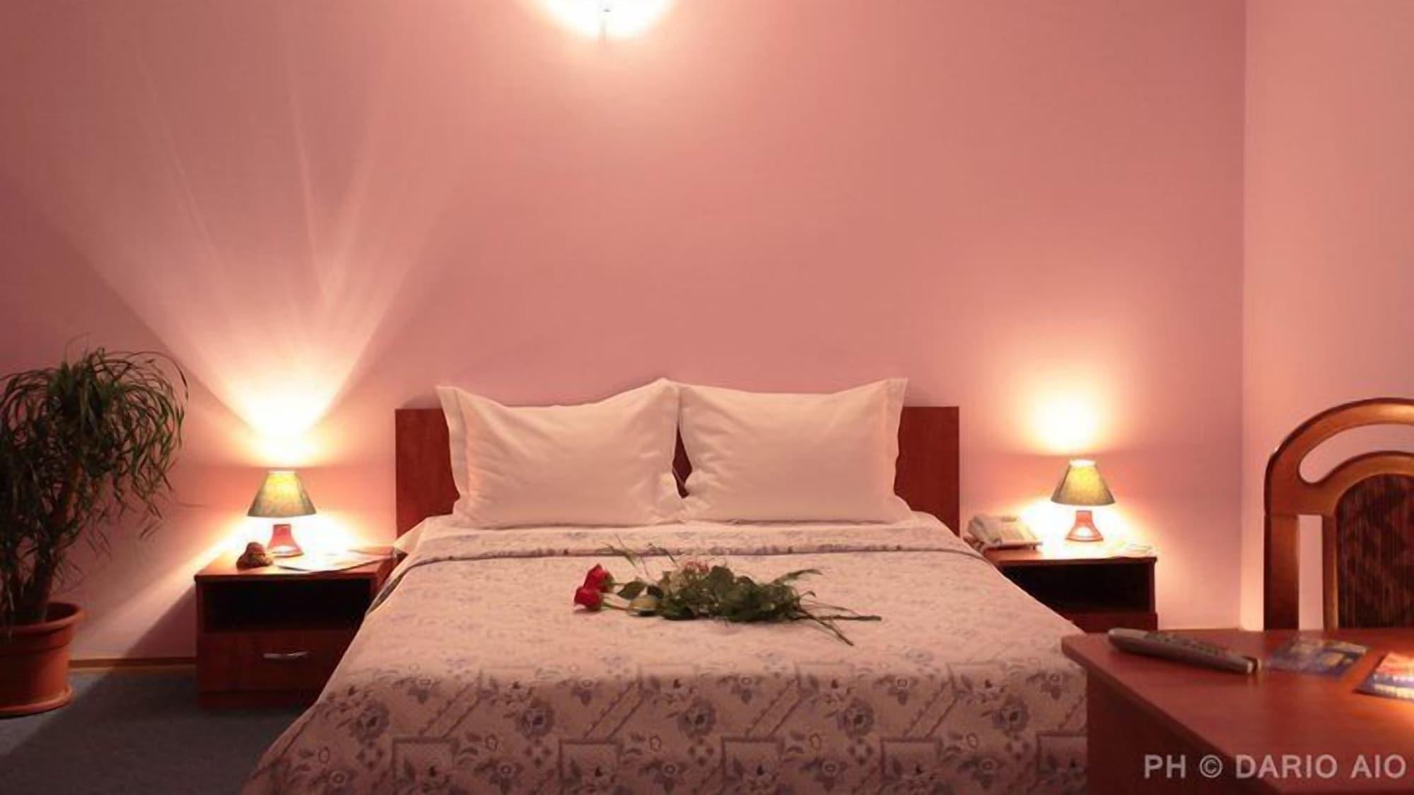 Varios Hotel Adriatico