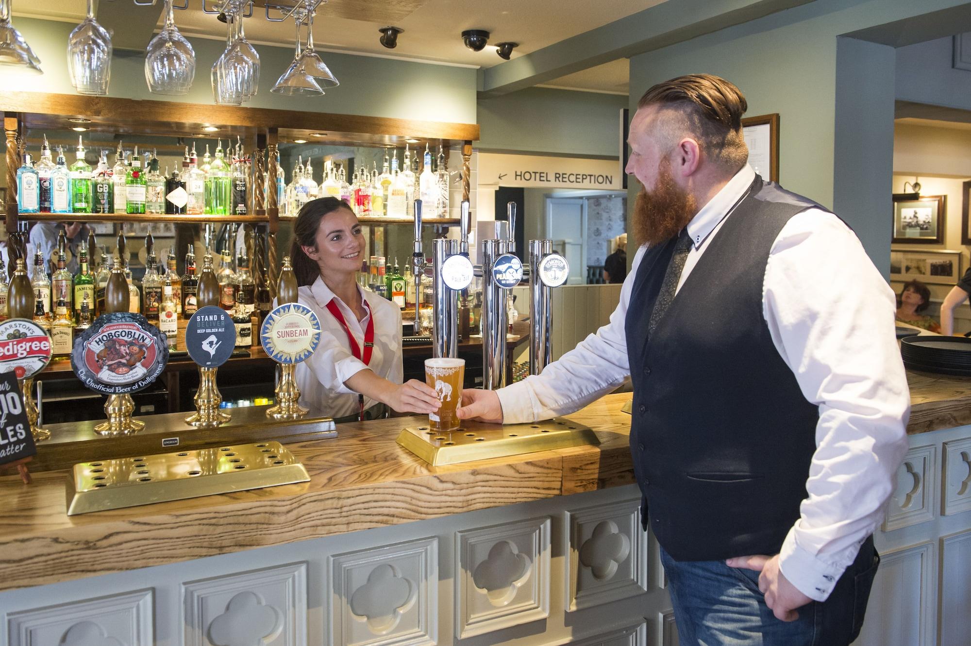 Bar/Salón Green Dragon, Welton by Marston's Inns