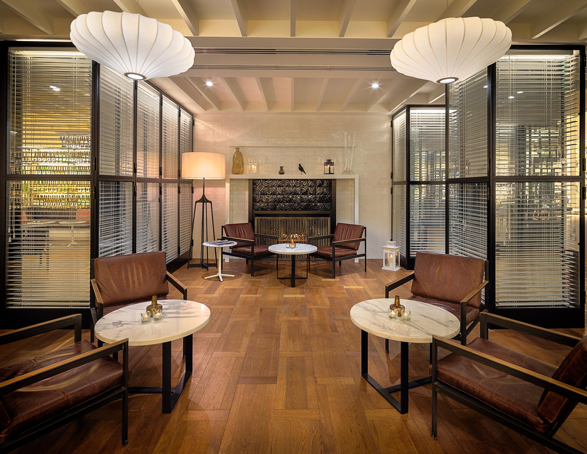 Bar/Salón H10 Universitat Hotel