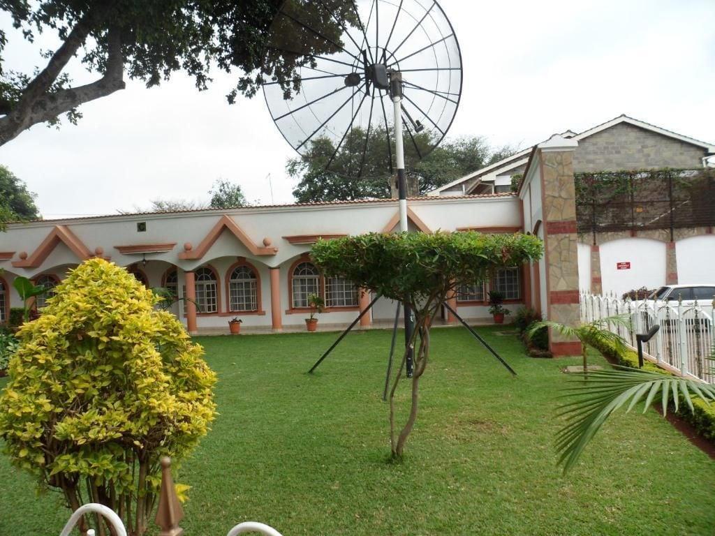 Varios Villa Leone