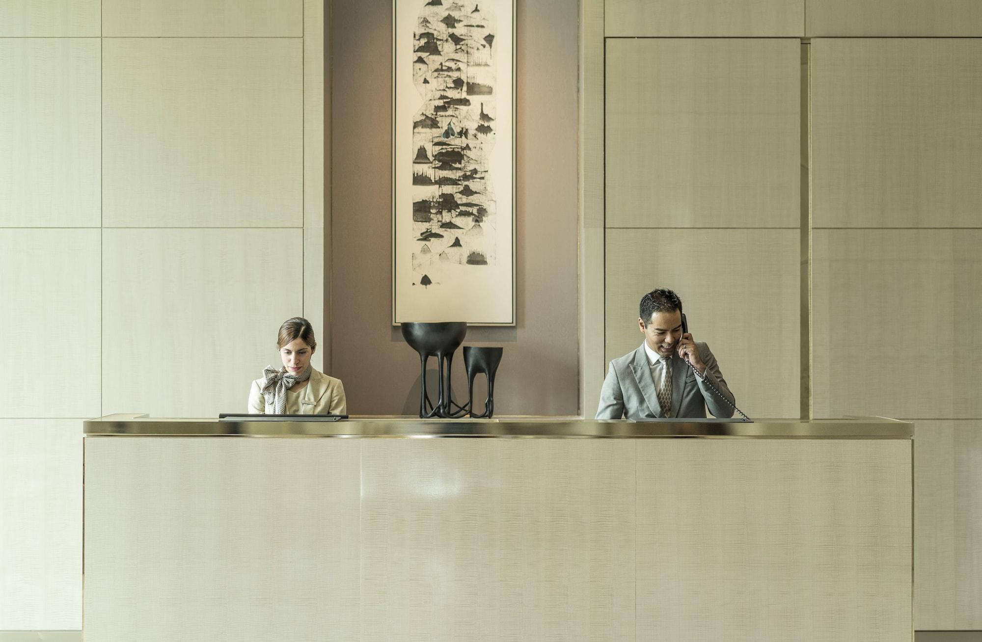 Vista Lobby Four Seasons Hotel Kuala Lumpur