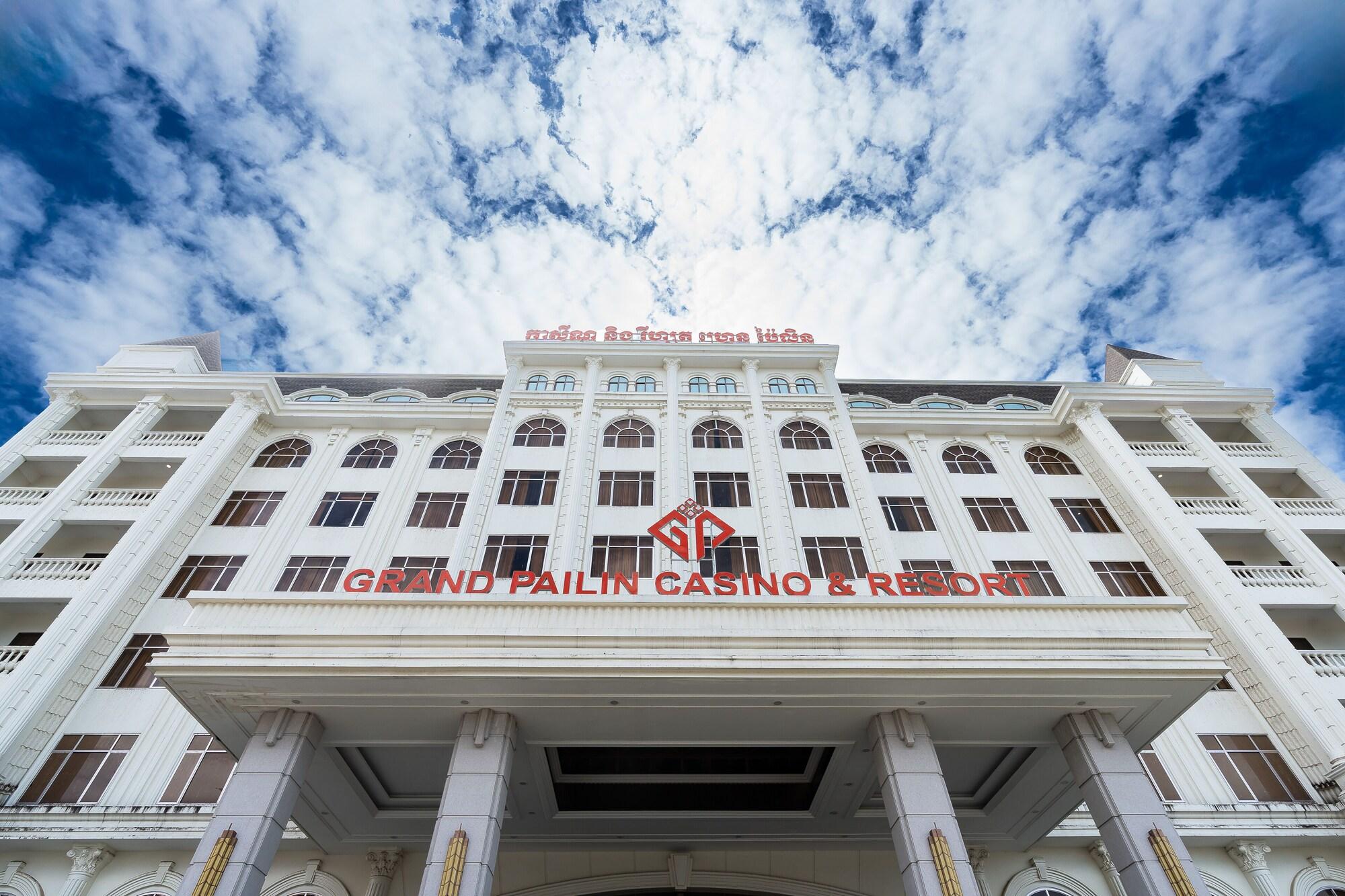 Vista Exterior Grand Pailin Casino & Resort