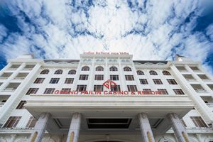 Alojamiento - Grand Pailin Casino & Resort