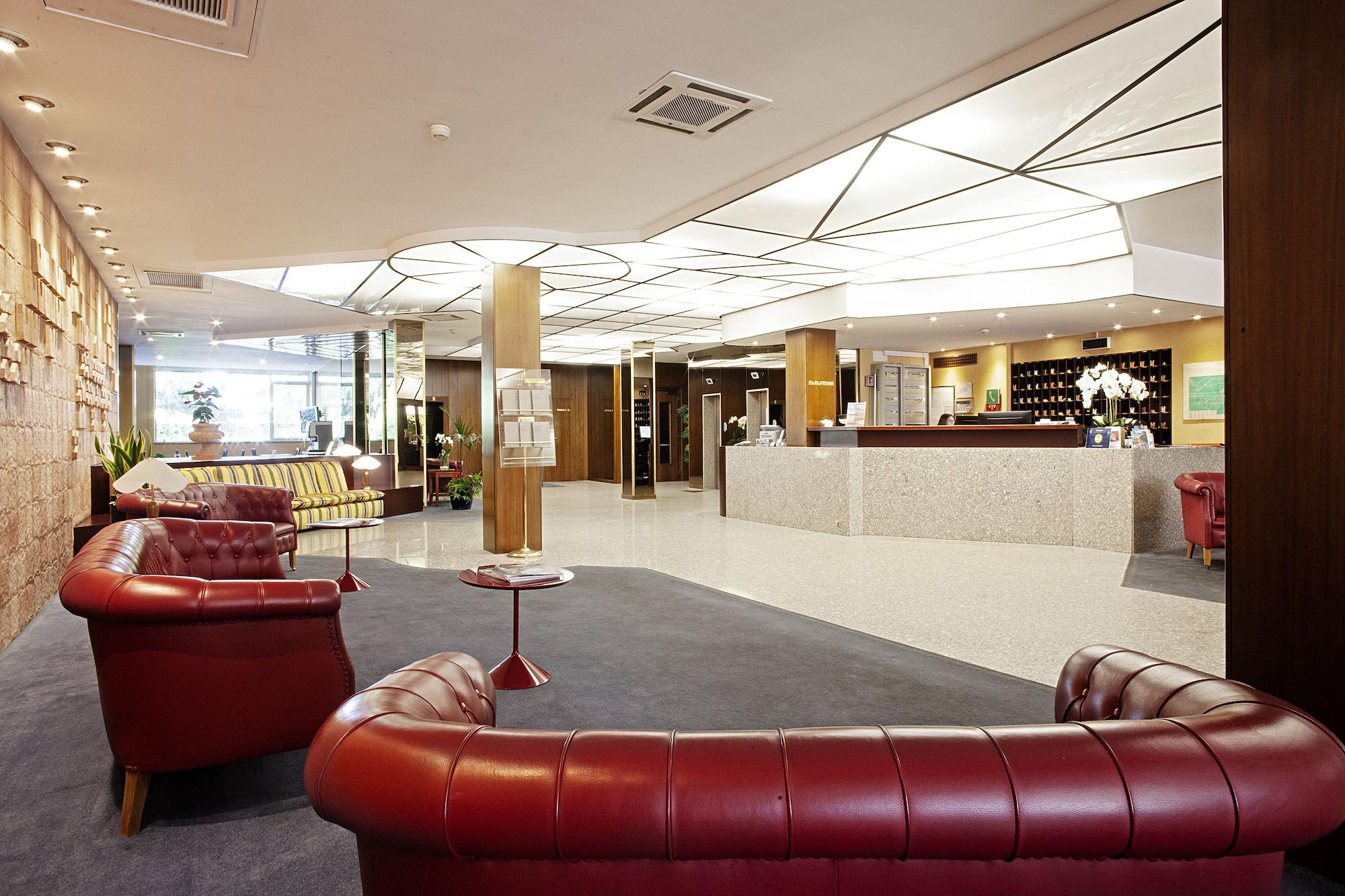 Vista Lobby SHG Hotel Bologna