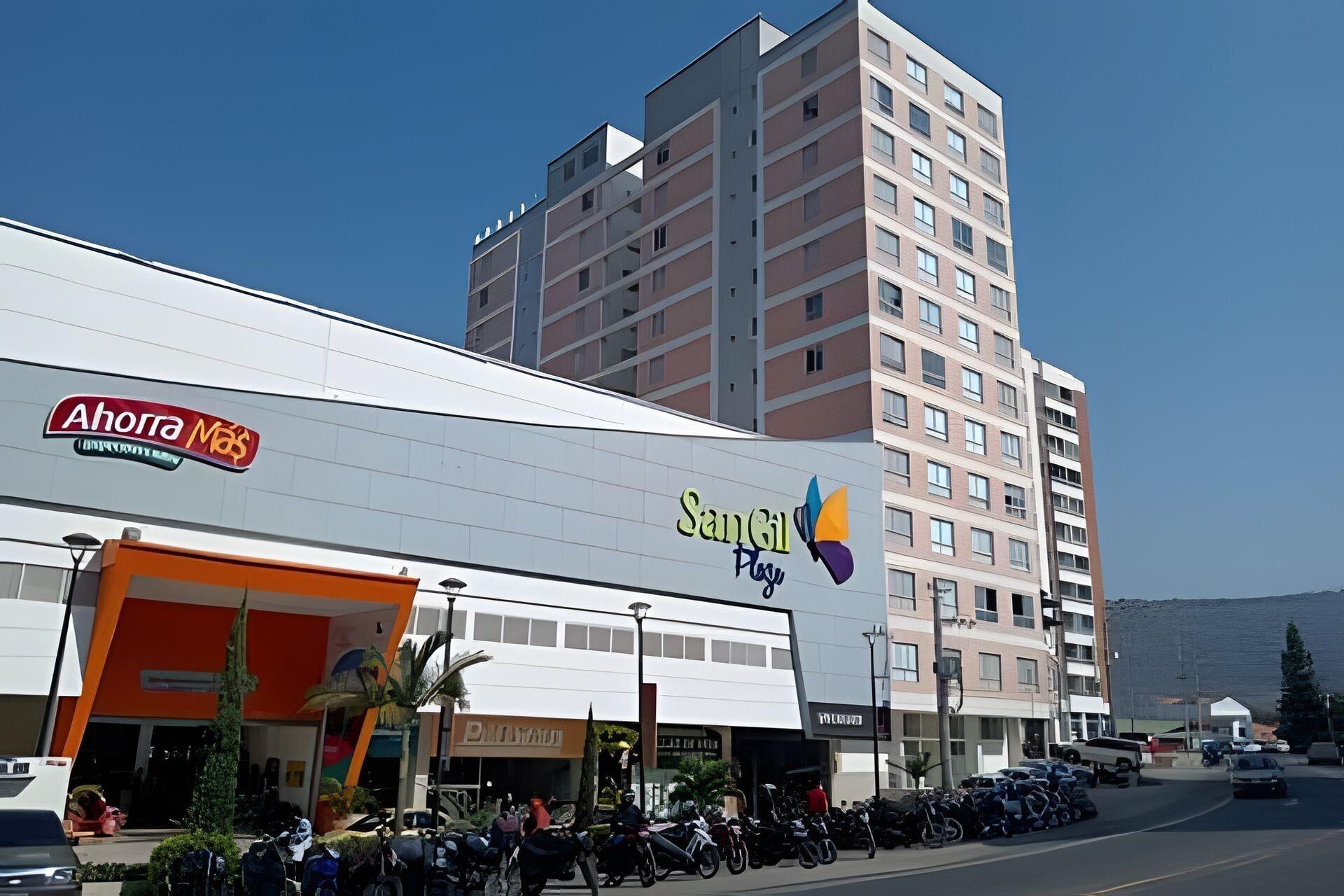Vista Exterior San Gil Plaza suite 502