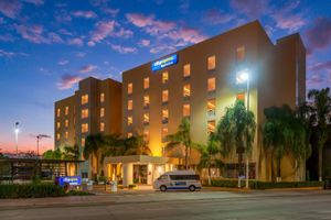 Alojamiento - City Express by Marriott Leon