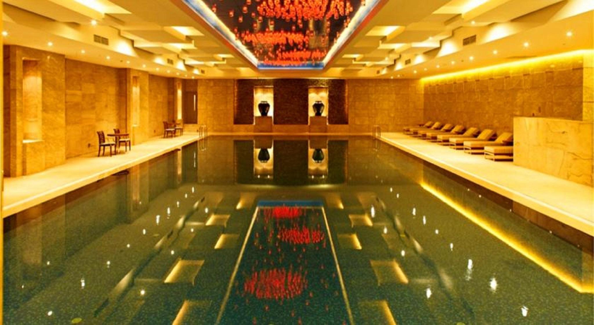 Vista Piscina Grand Millennium Beijing