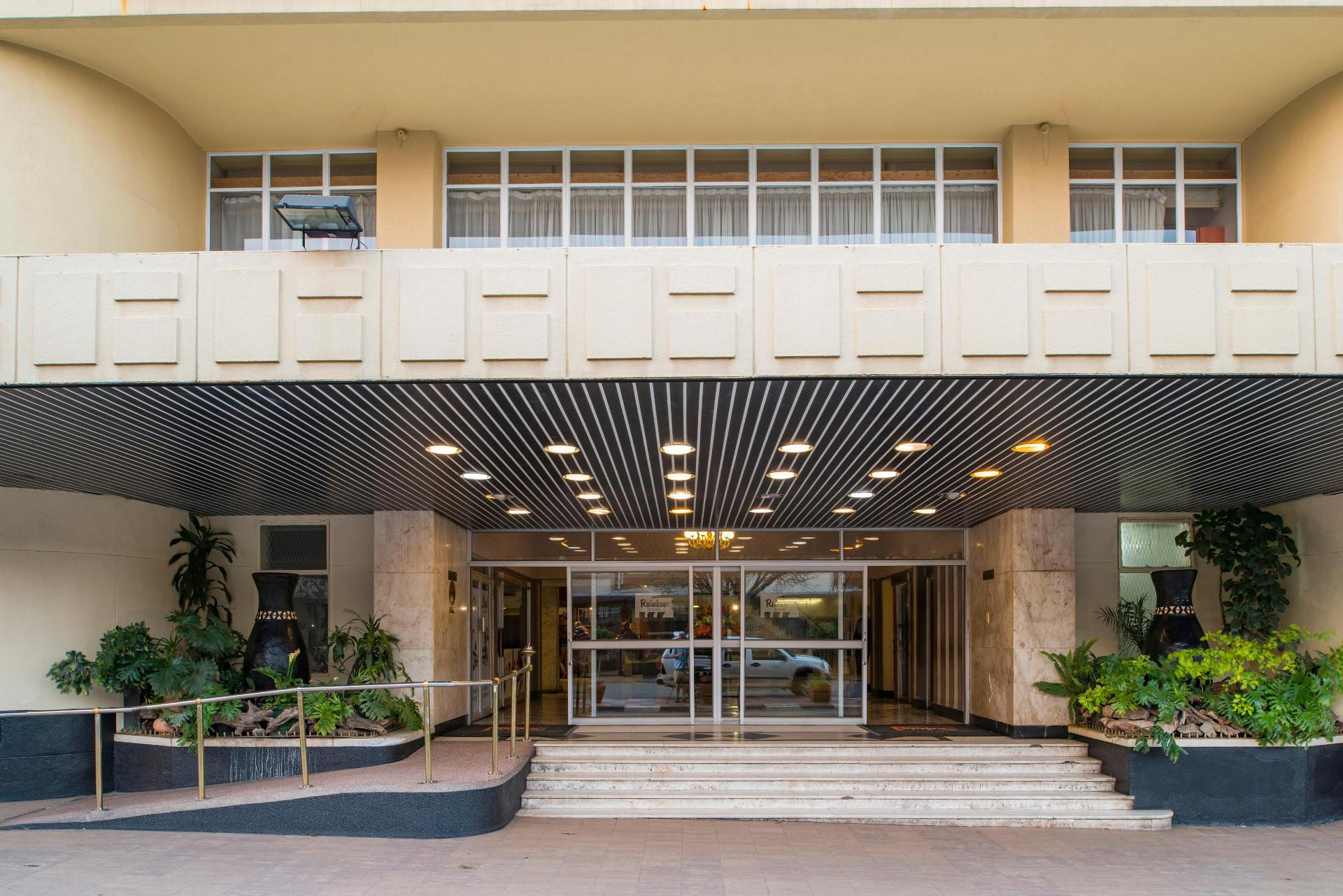 Vista Exterior Bulawayo Rainbow Hotel