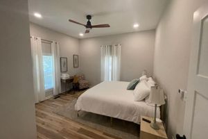 Alquiler Vacacional - COZY Downtown FORT MILL...1/2 block to MAIN STREET Restaurants*  (3 bd, 2 ba)