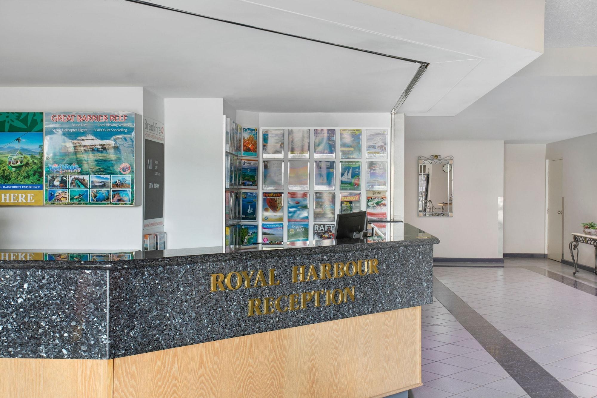 Vista Lobby BreakFree Royal Harbour