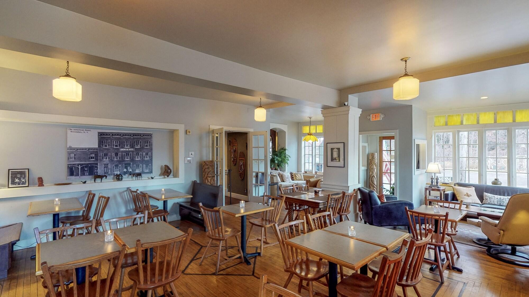 Comodidades del Alojamiento The 1850 House Inn and Tavern