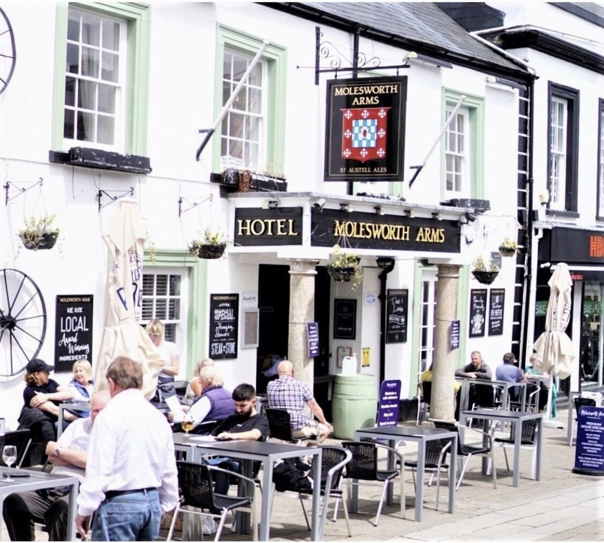 Vista Exterior Molesworth Arms