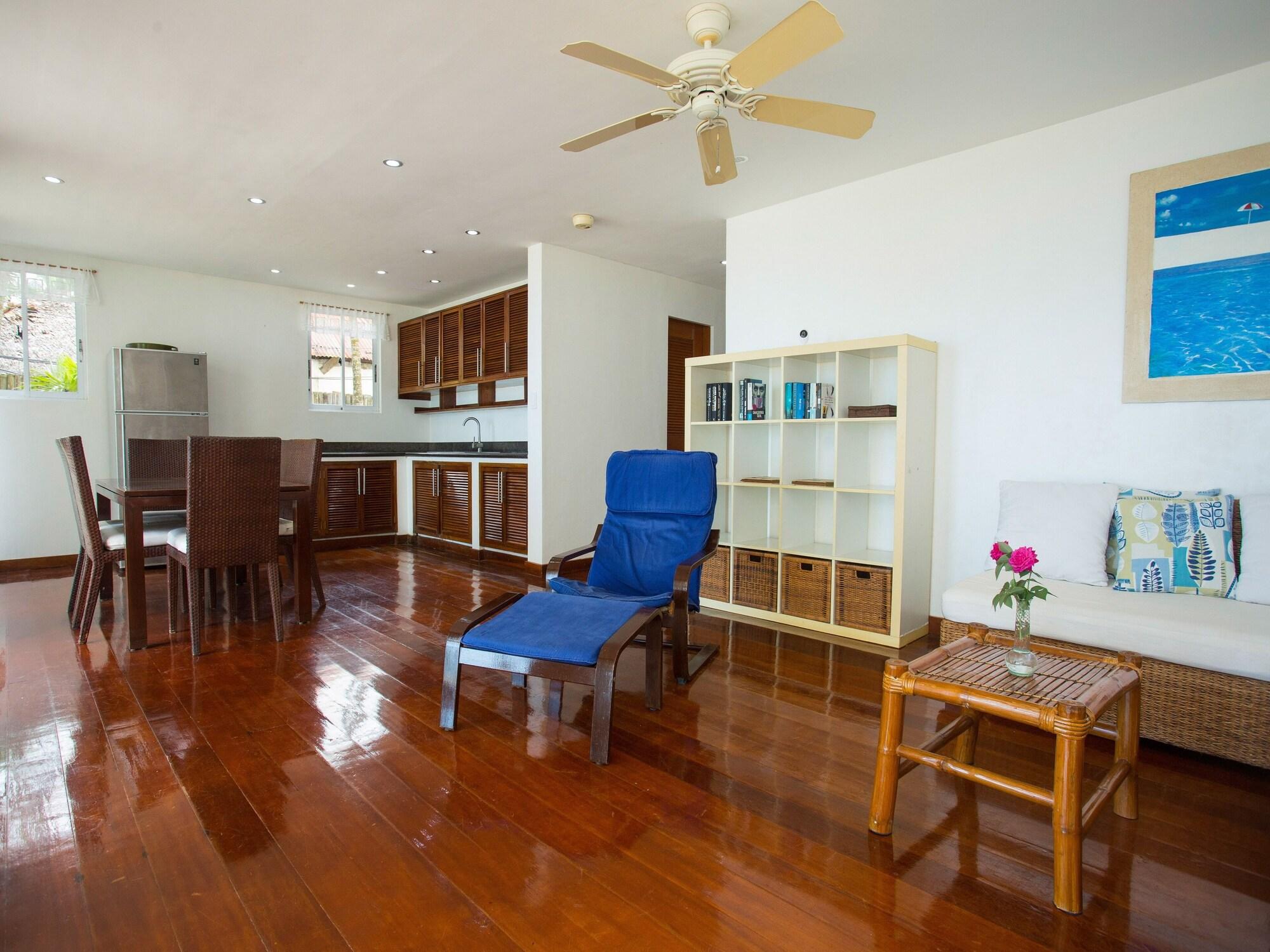 Vista Lobby Mabuhay Beach House
