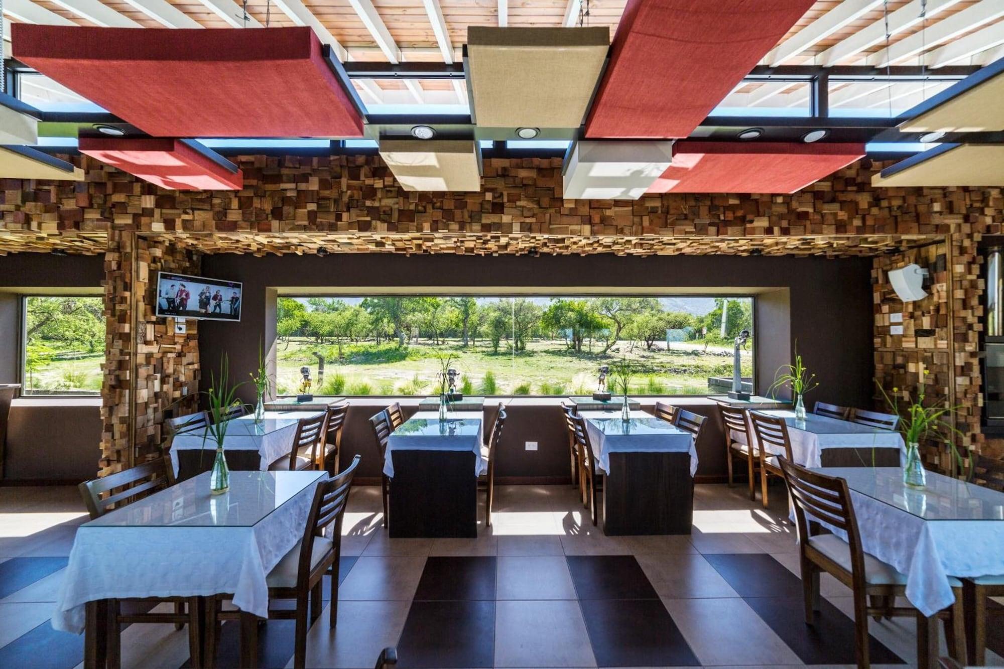 Restaurant A Hotel Decosuites
