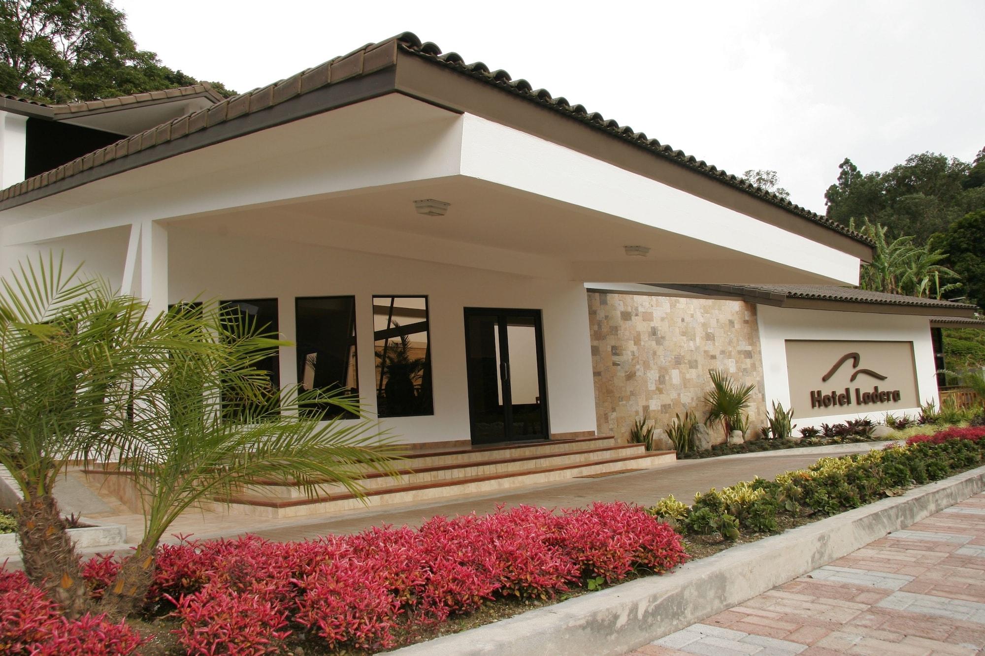 Vista Exterior Hotel Ladera