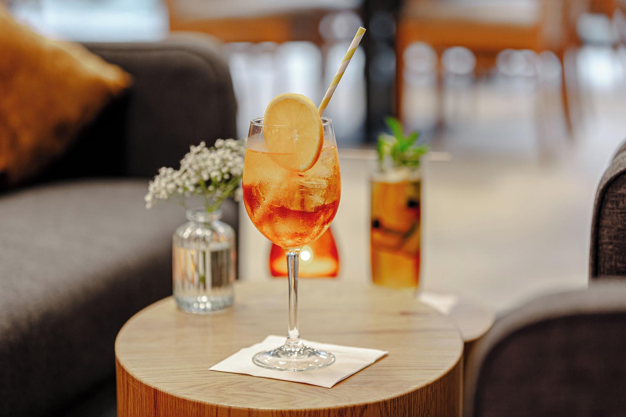 Bar/Salón Hotel Kübler