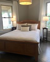 Alquiler Vacacional - Charming, trendy home in quaint downtown historic district of Cleveland