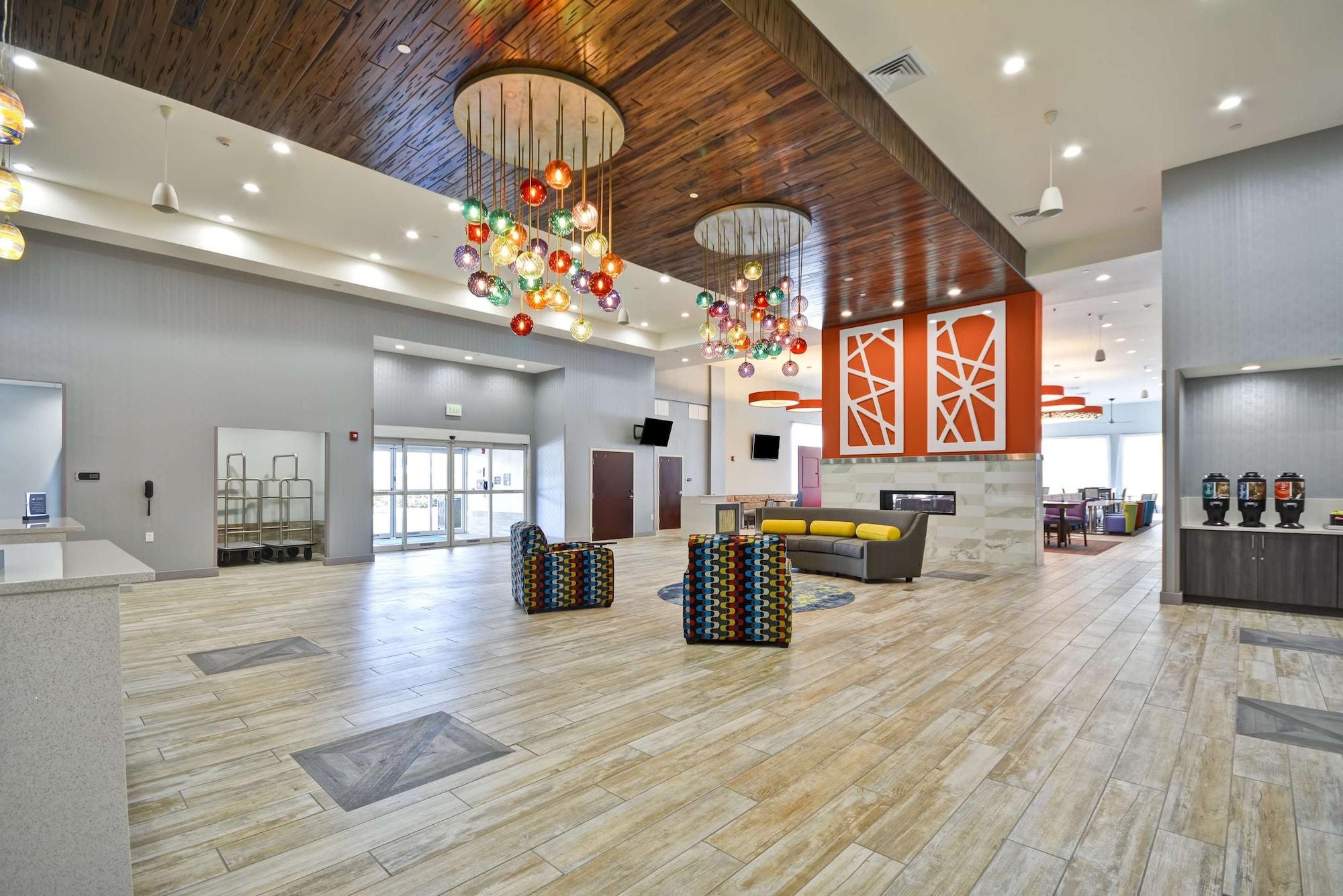 Vista Lobby Homewood Suites by Hilton Orlando Theme Parks