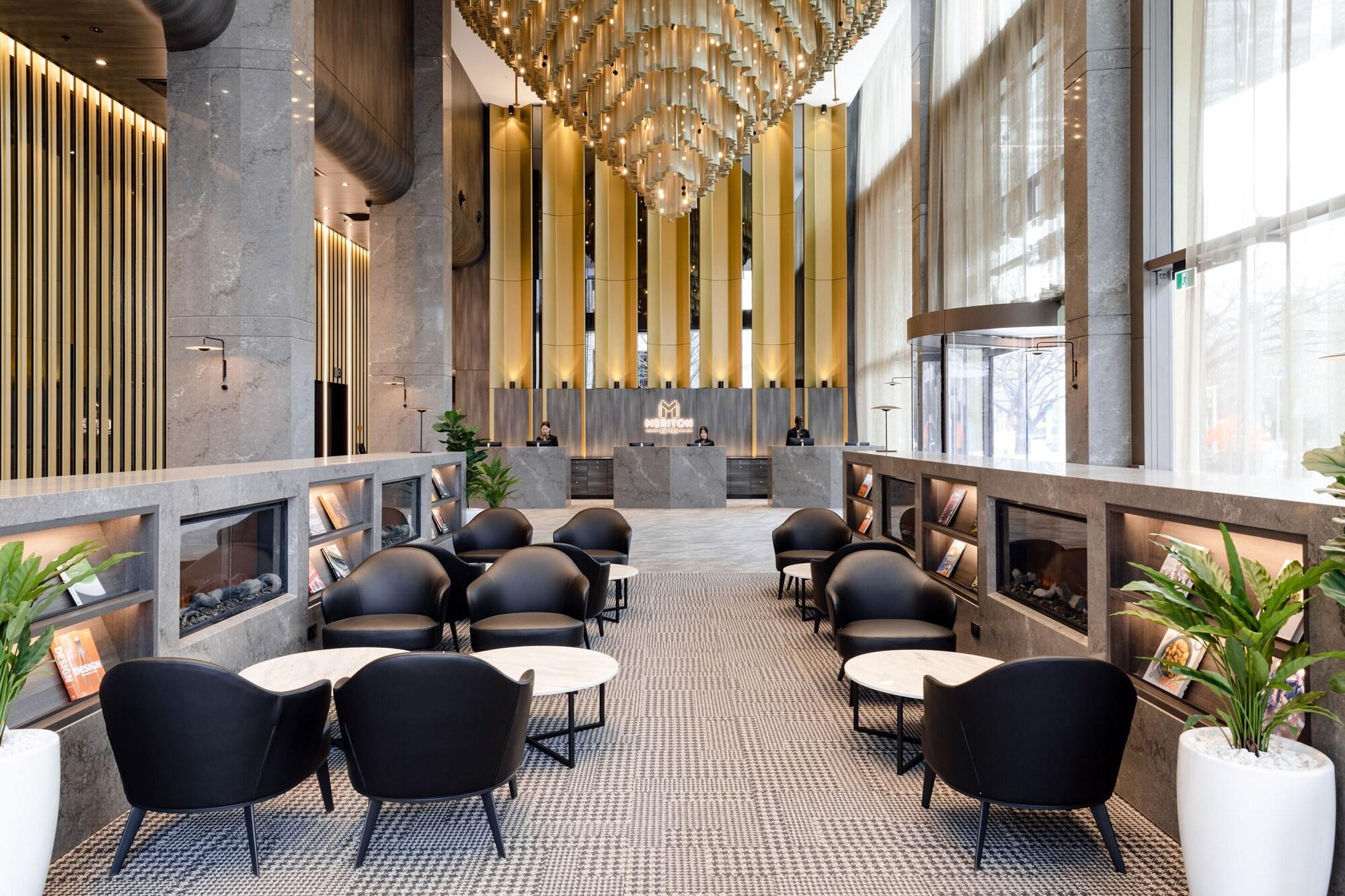 Vista Lobby Meriton Suites Canberra