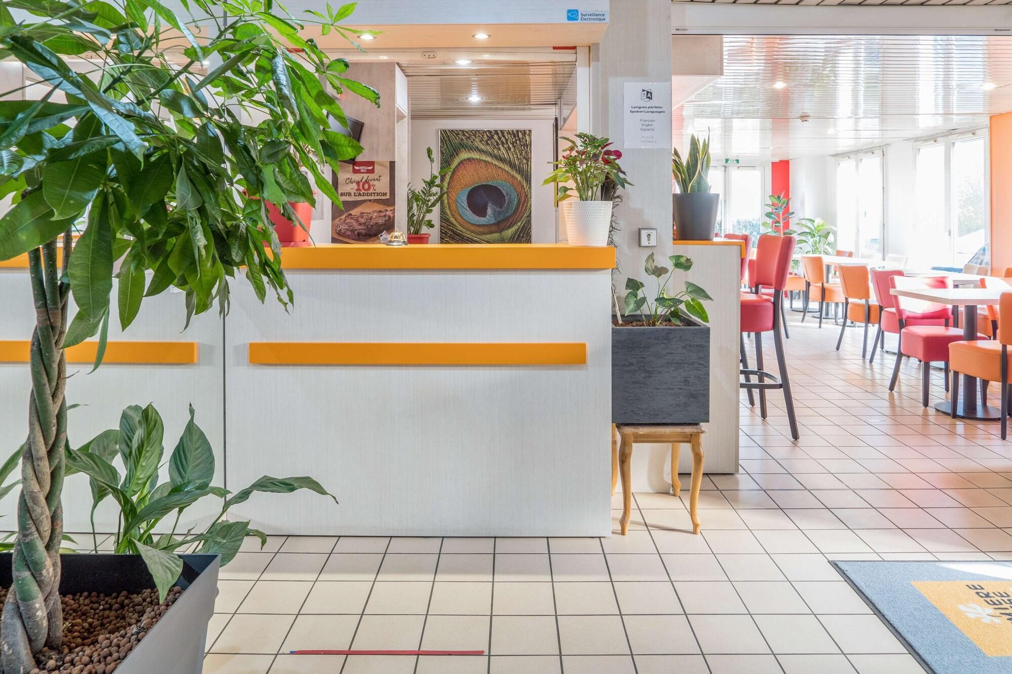 Vista Lobby PREMIERE CLASSE ROUEN NORD - Barentin