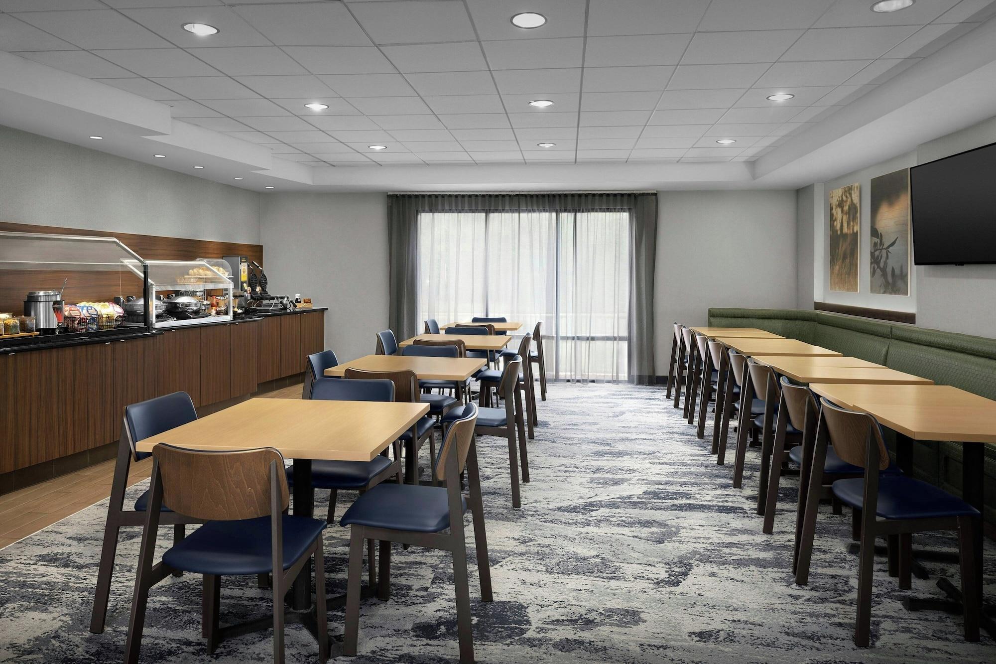 Restaurant Fairfield Inn & Suites by Marriott Winston-Salem Hanes Mall