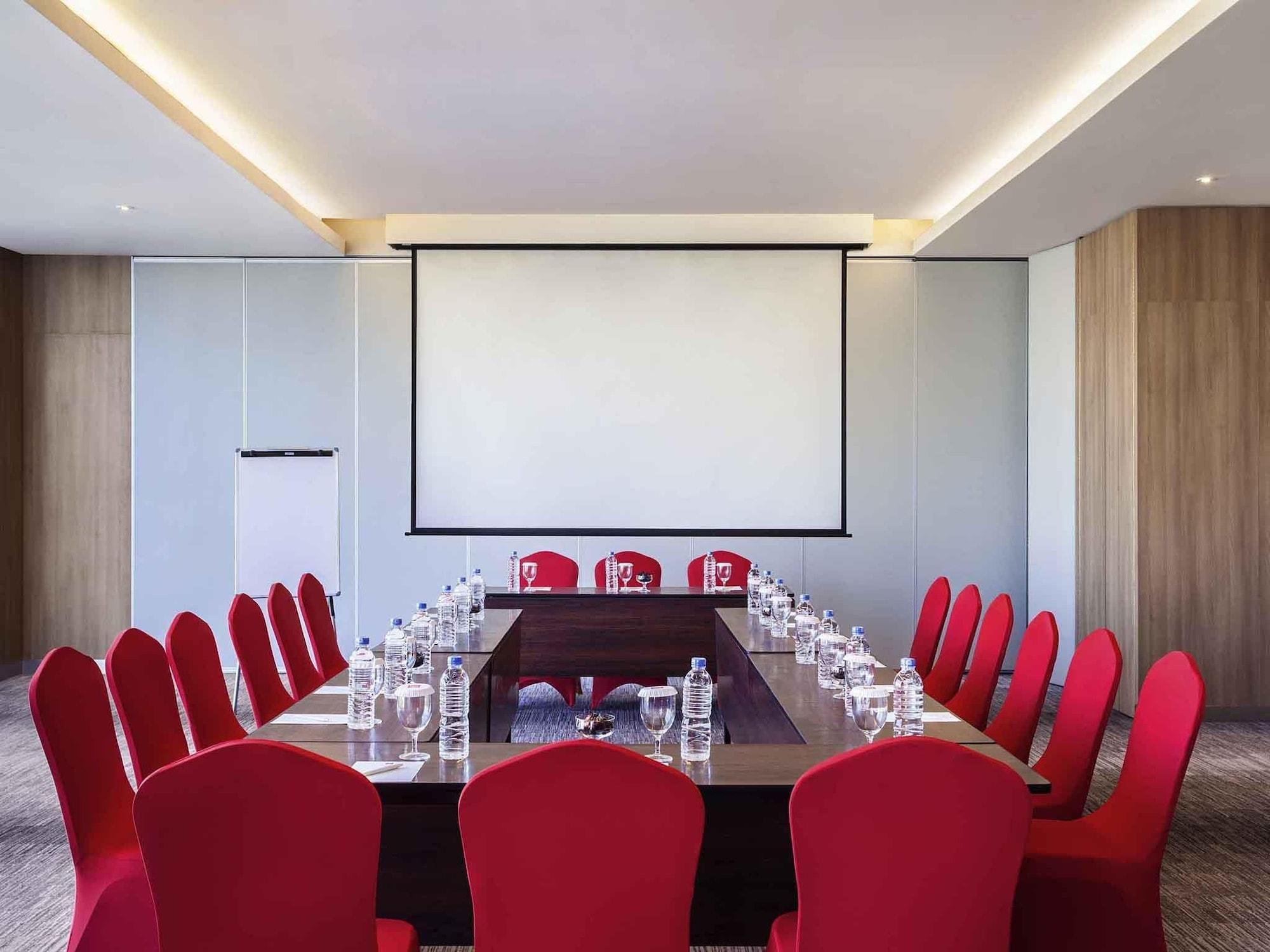 Sala de Reuniones ibis Manado City Center Boulevard