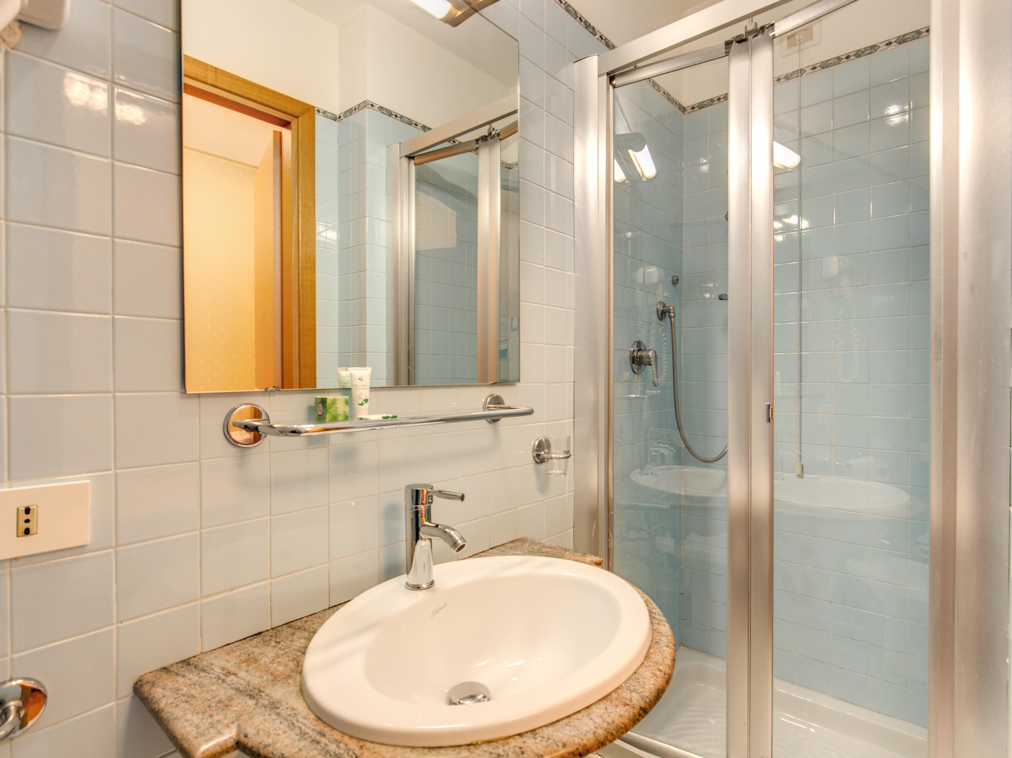 Vista Exterior Flower Garden Hotel Rome