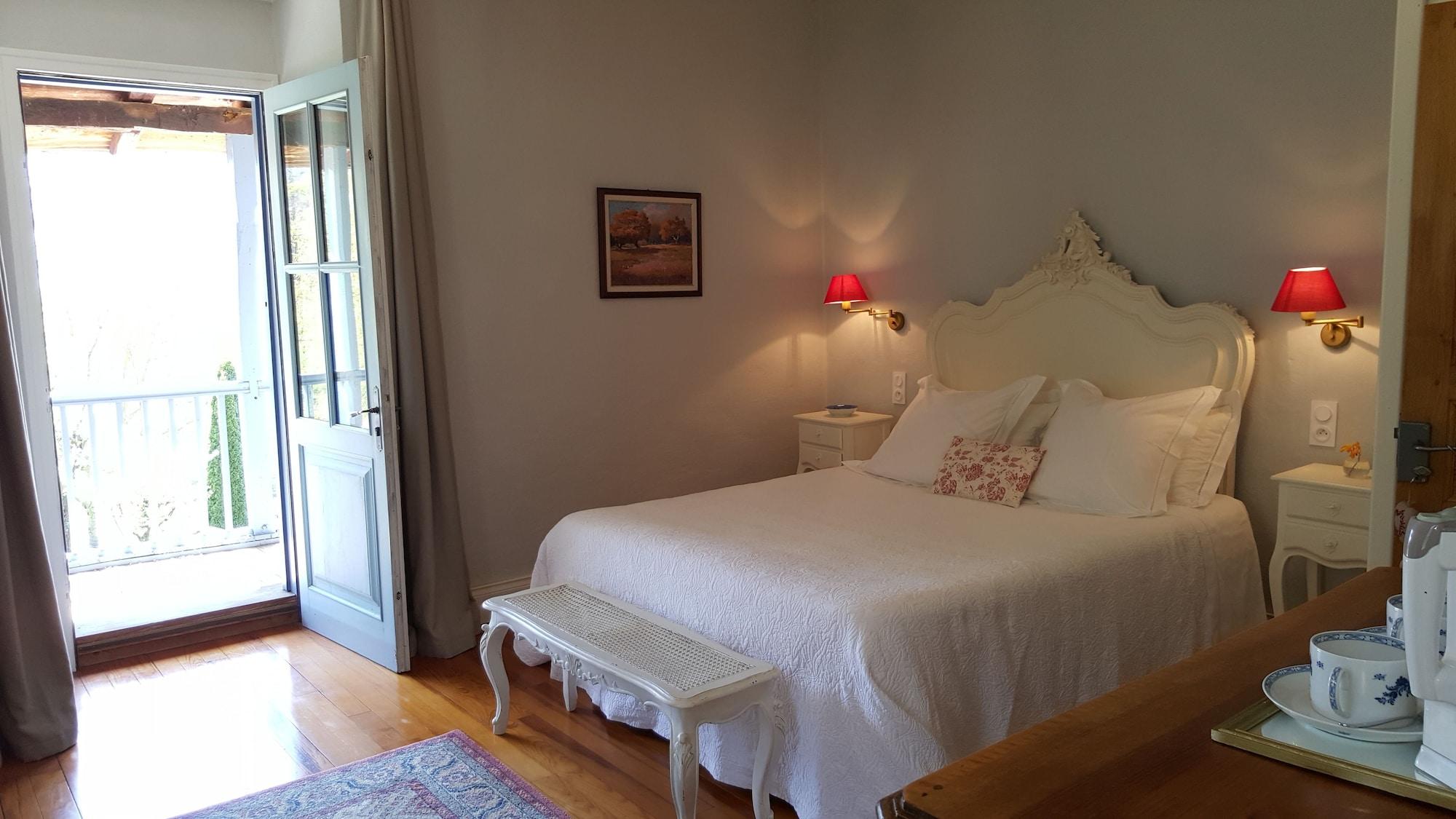Varios Bed & Breakfast Eth Berye Petit