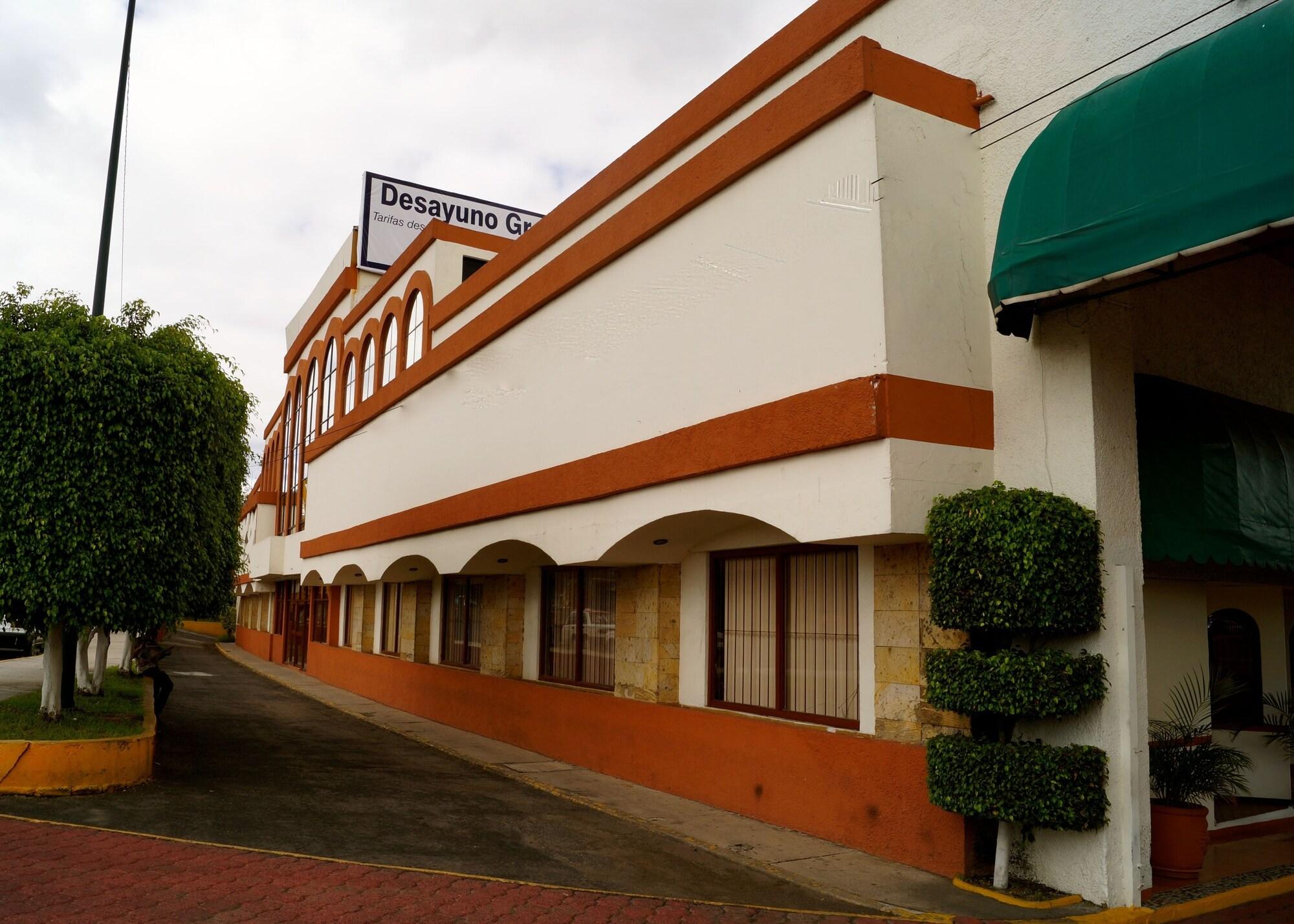 Vista Exterior Hotel & Suites Villa del Sol