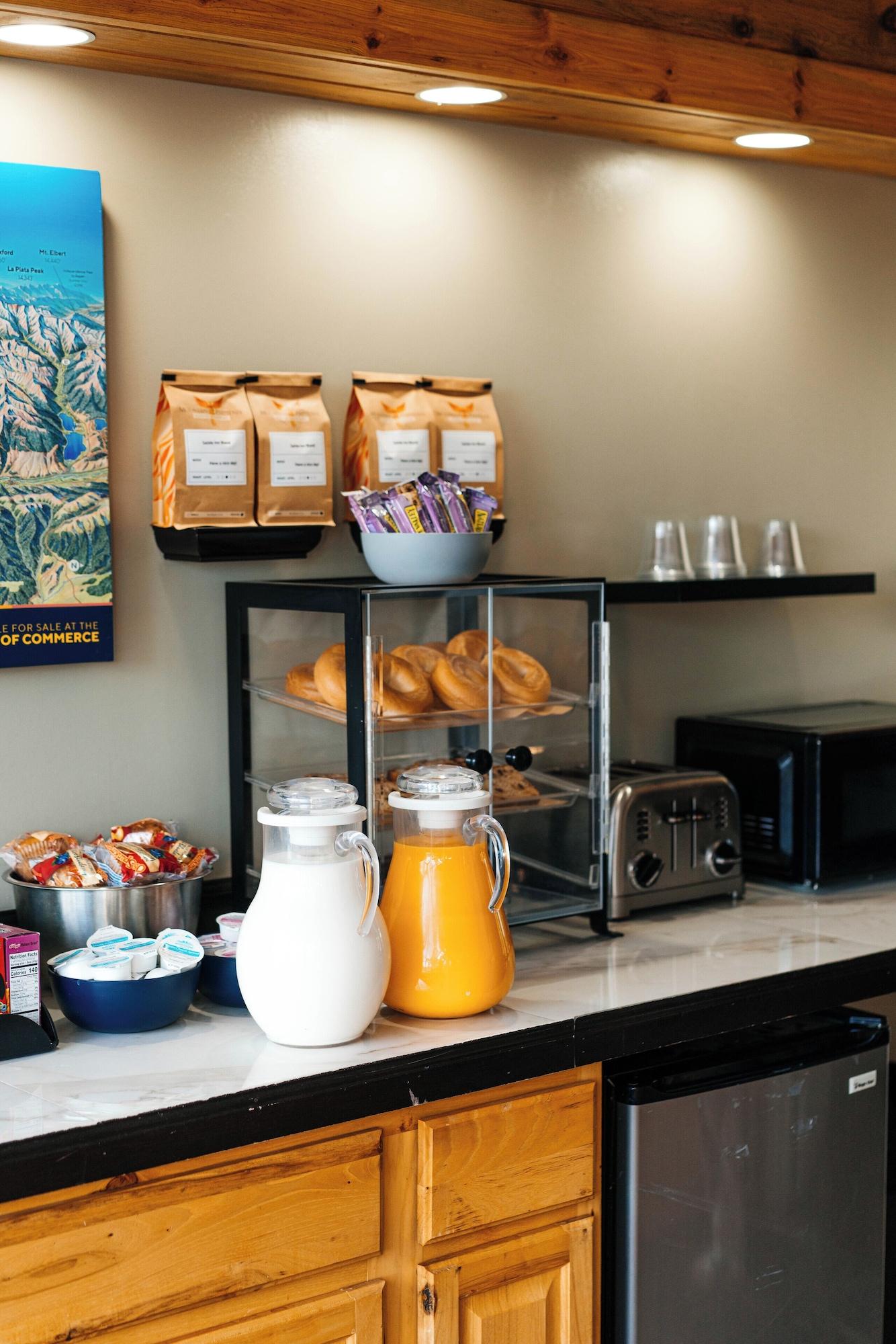 Restaurant Salida Inn & Monarch Suites
