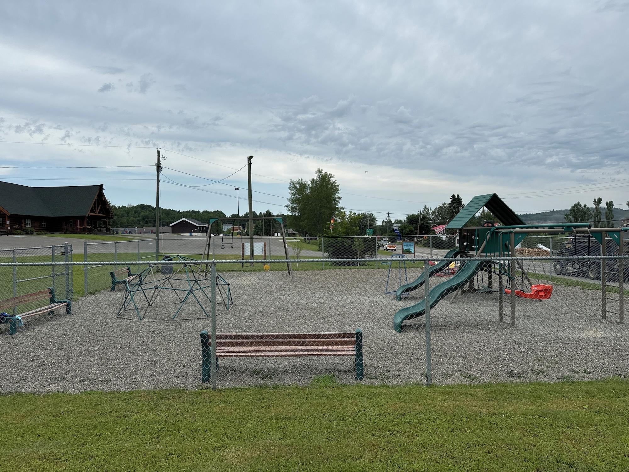 Instalaciones Recreativas Lakeside Stays