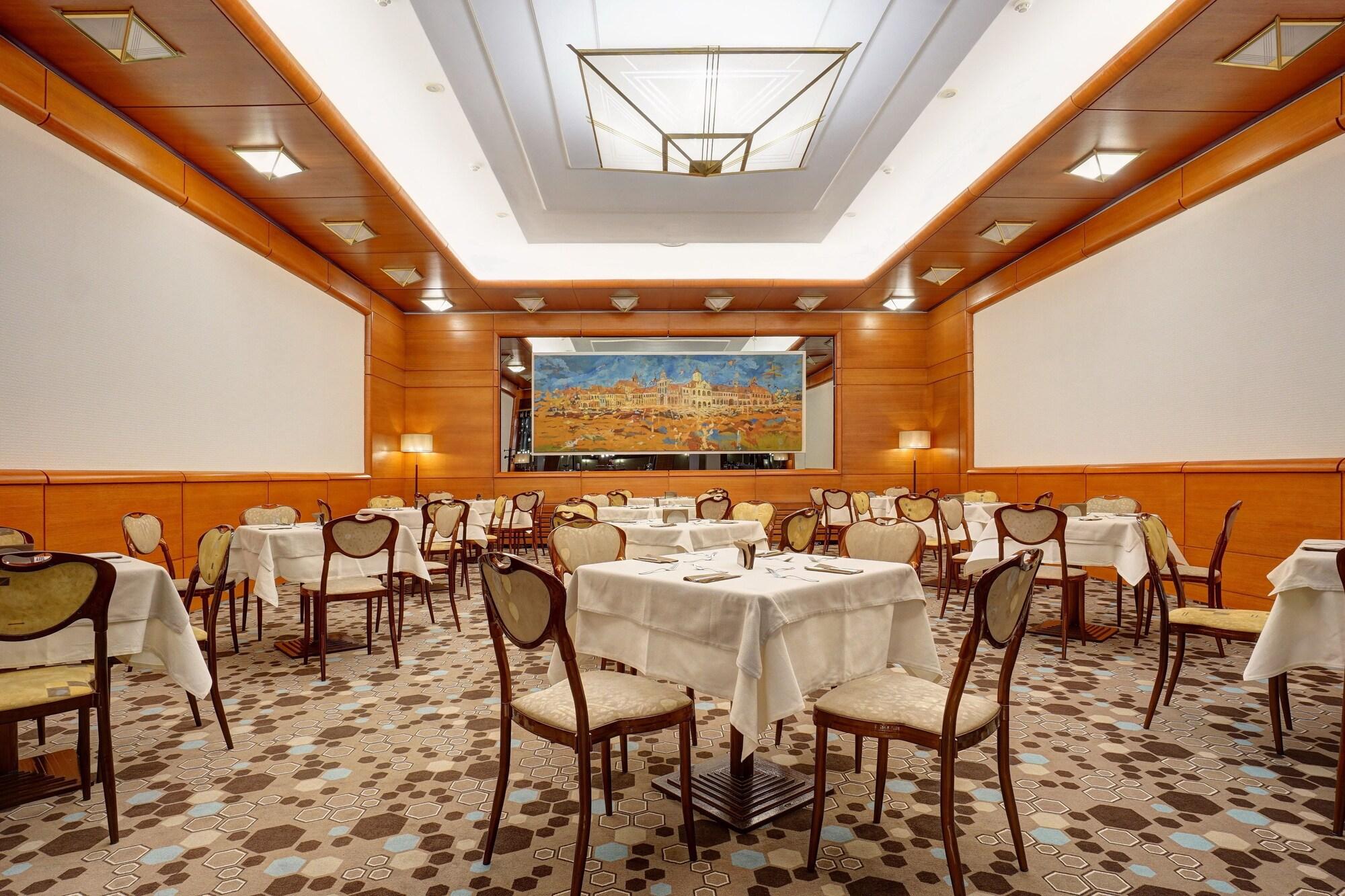 Restaurant Aro Palace Hotel