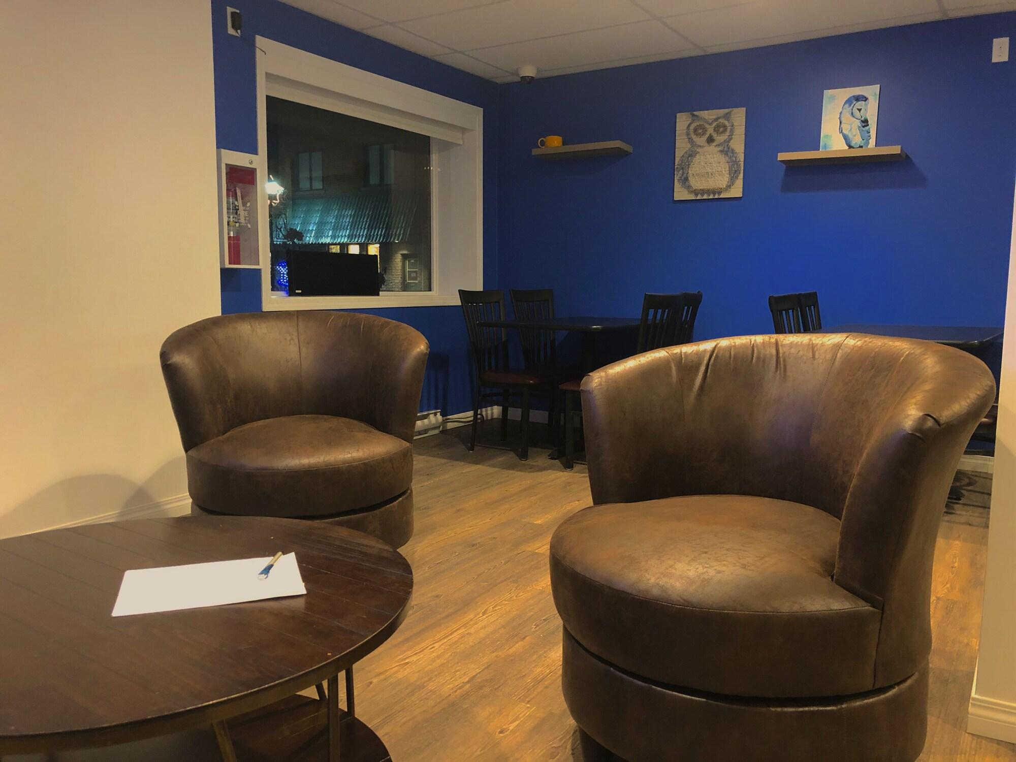 Bar/Salón The Sleepy Owl