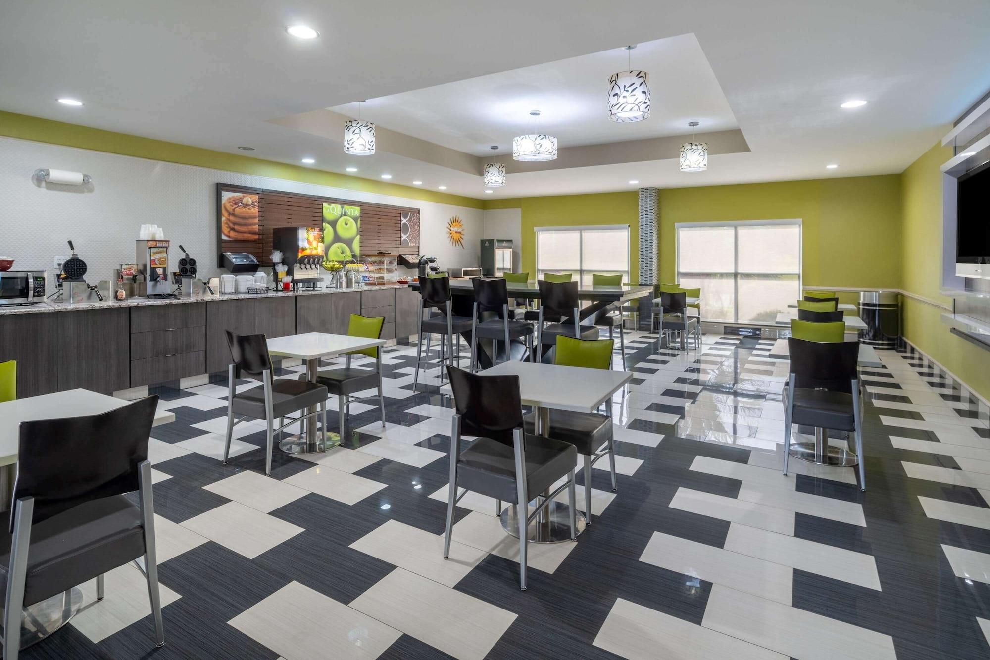 Restaurant La Quinta Inn & Suites by Wyndham Prattville