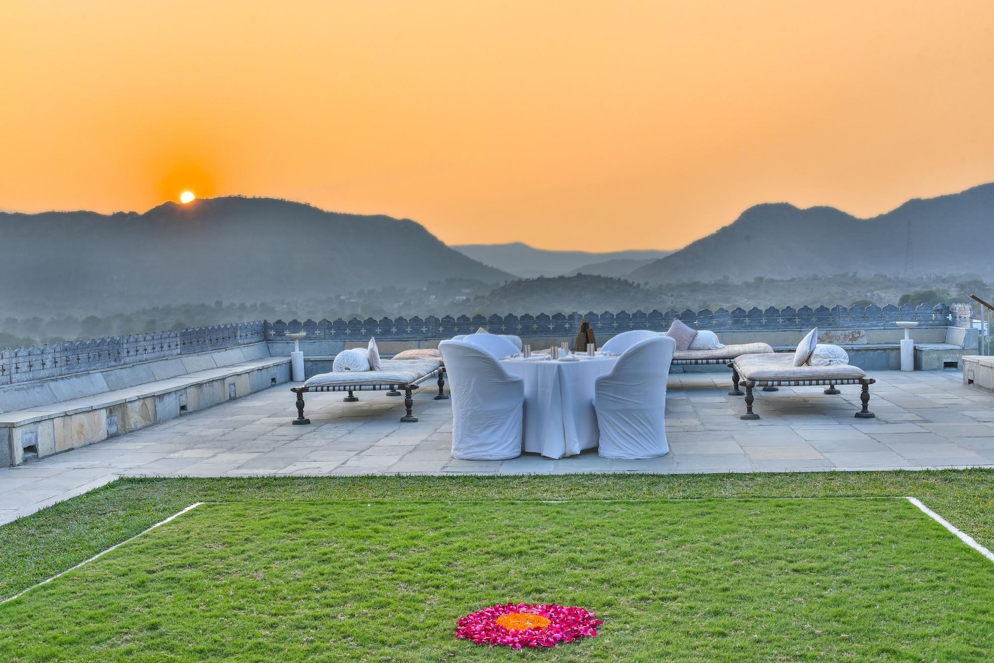 Restaurant RAAS Devigarh