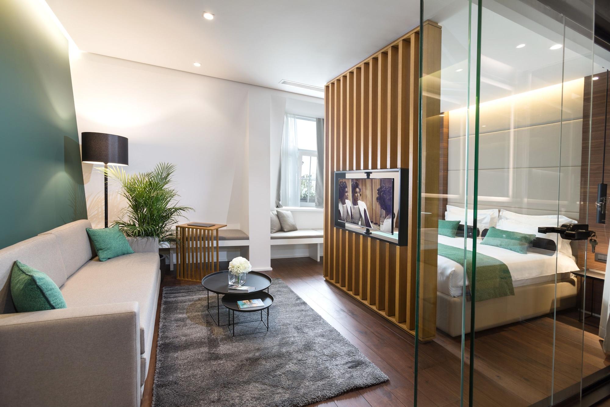 Varios Dominic Smart & Luxury Suites Parliament