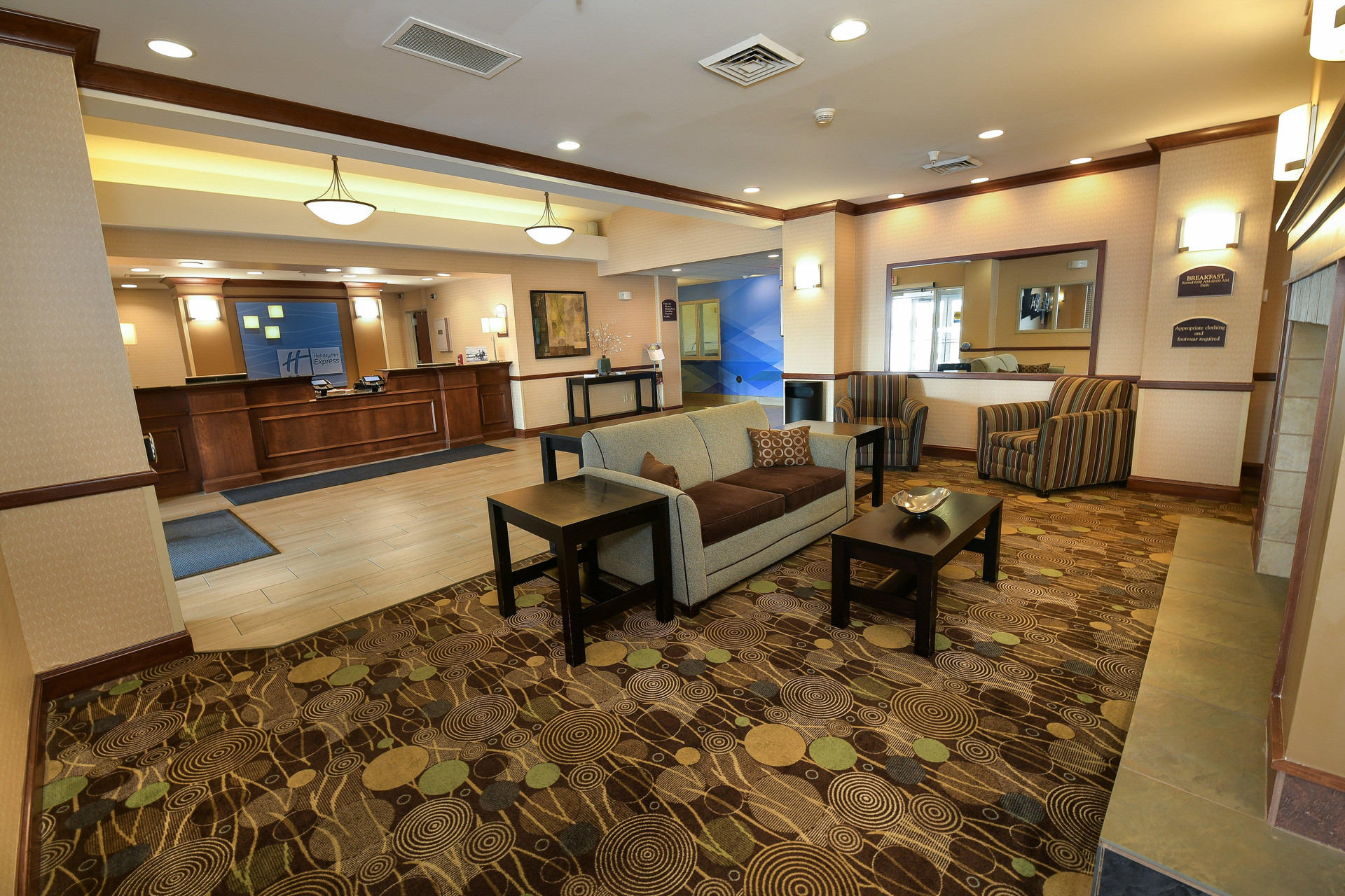 Vista Lobby Holiday Inn Express Hotel & Suites Grand Forks by IHG