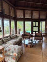 Alquiler Vacacional - Tranquil One Acre Estate On The Beach w private pool Sunsets!!!