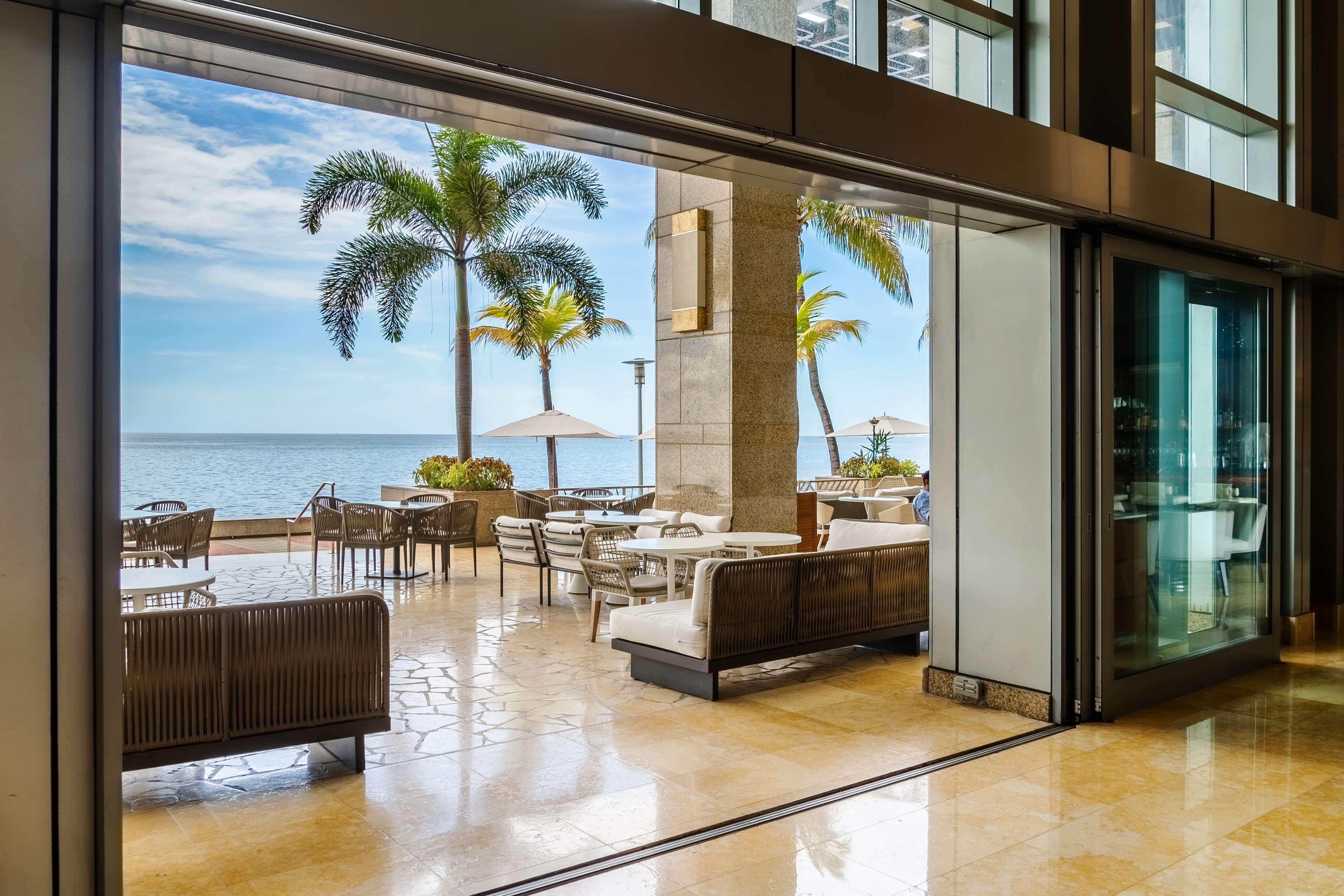 Vista Lobby Hyatt Regency Trinidad