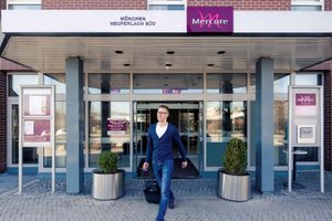 Hospedagens - Mercure Hotel Muenchen Neuperlach Sued
