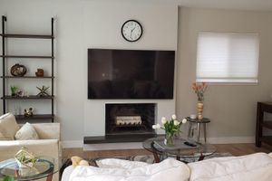 Alquiler Vacacional - Luxurious 2 bed/2 bath, EV charger, comfortable, convenient location.