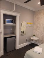 Alojamiento - Ansonia Hotel - Hostel