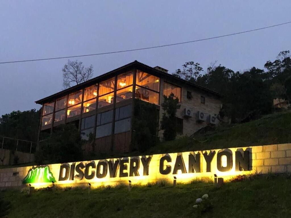 Vista Exterior Discovery Canyon